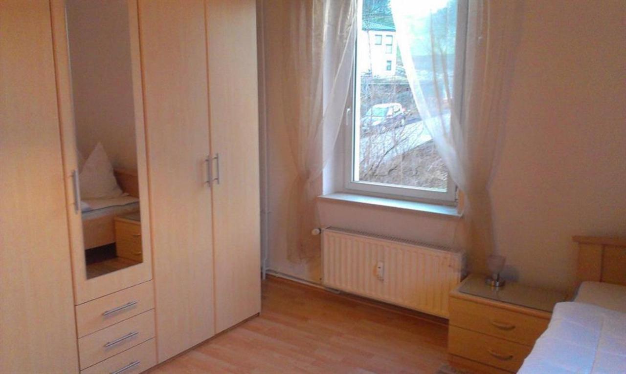 Ferienwohnungen Bernd Kruegel Zwickau Esterno foto