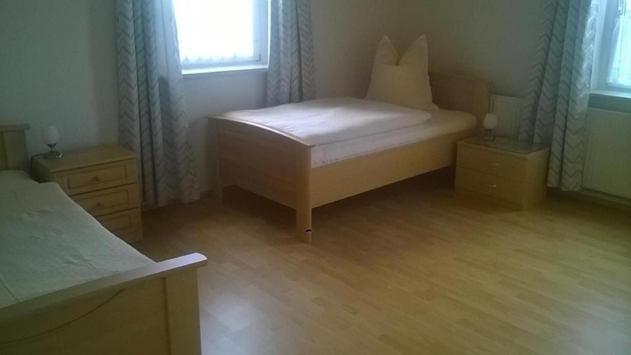 Ferienwohnungen Bernd Kruegel Zwickau Esterno foto
